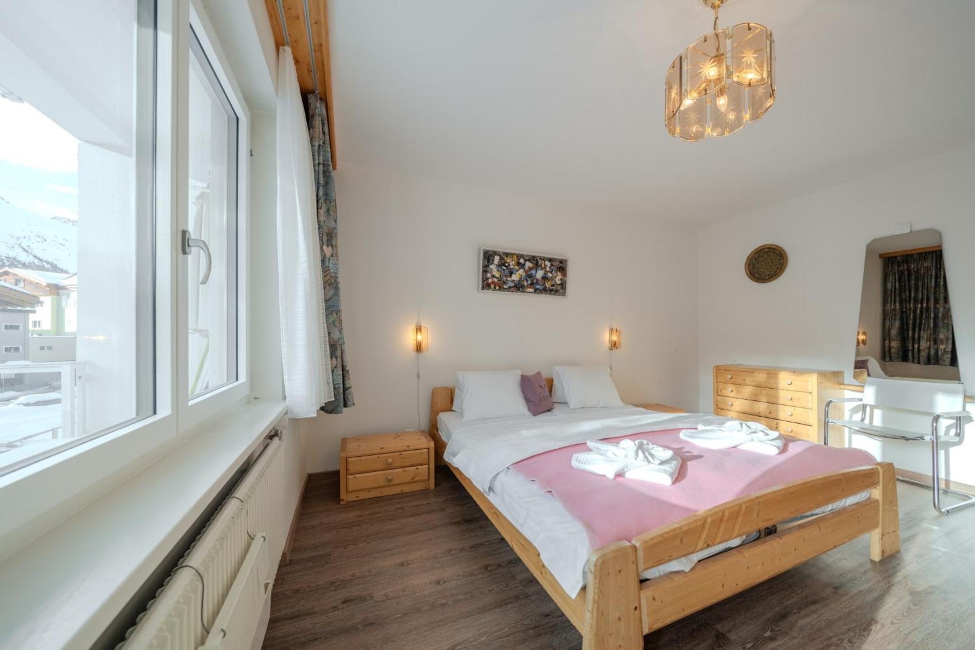Viktoria A22 By Vacations * Arosa