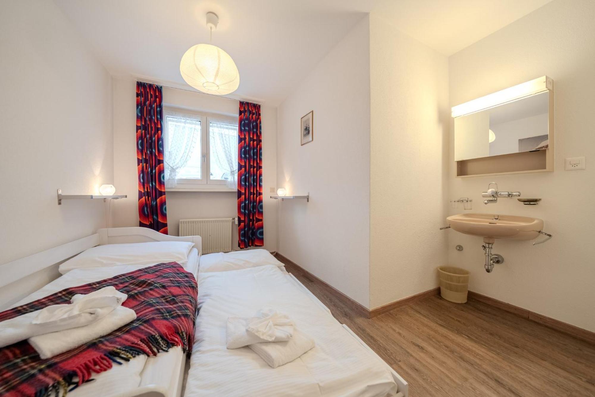 Viktoria A22 By Vacations * Arosa